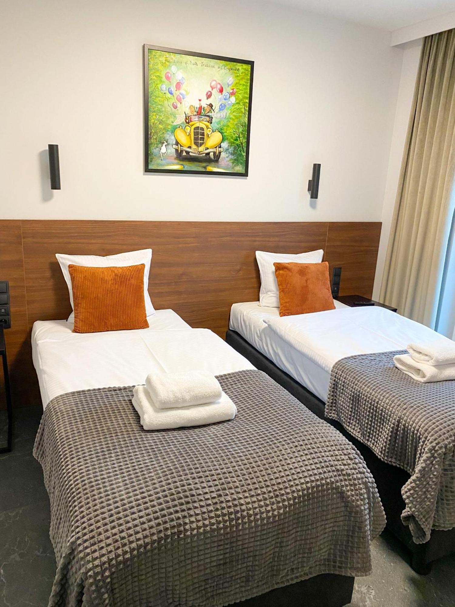 Apartamenty Centrum Park Twardowskiego 4 Zielona Góra Buitenkant foto