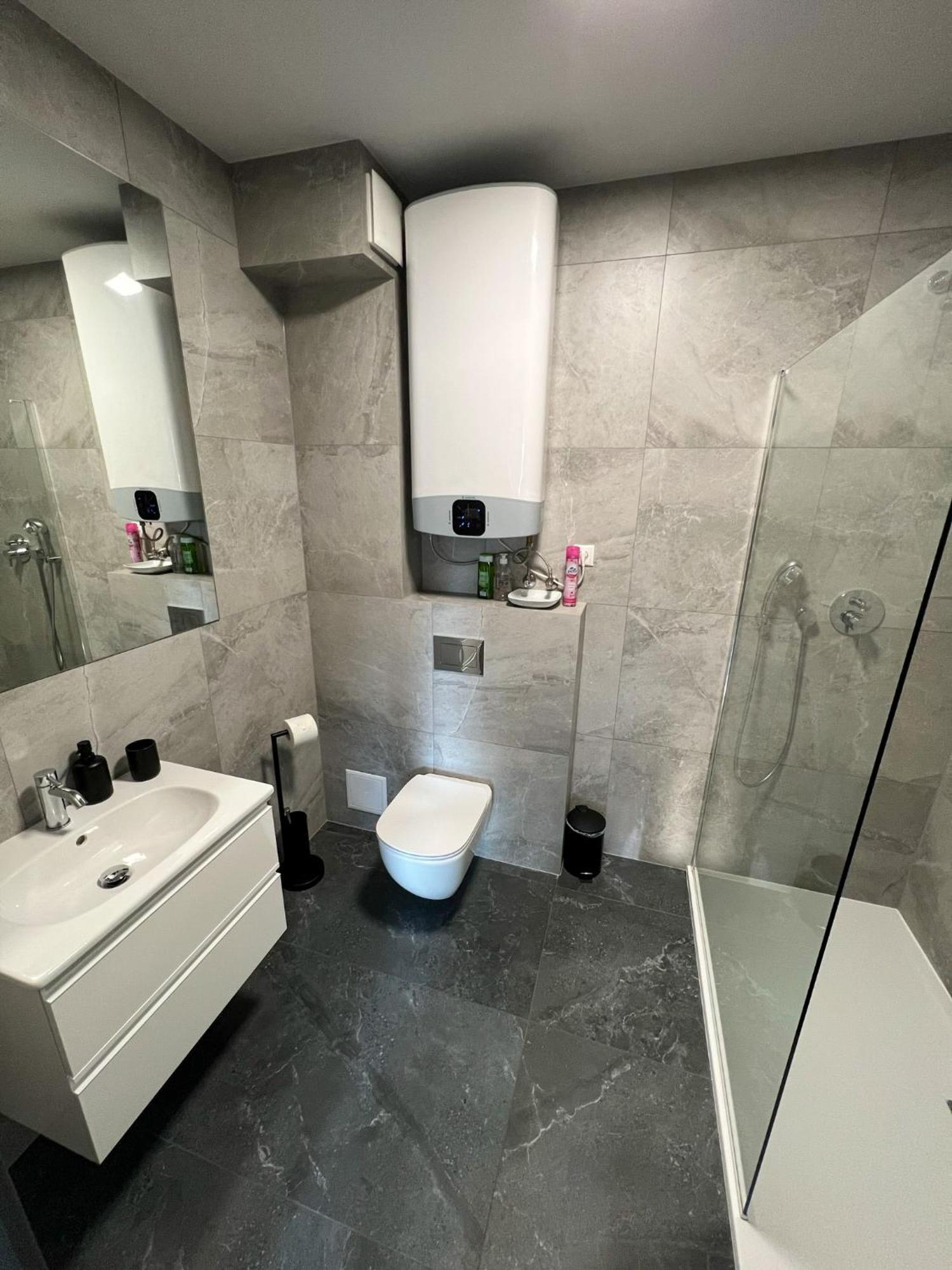 Apartamenty Centrum Park Twardowskiego 4 Zielona Góra Buitenkant foto