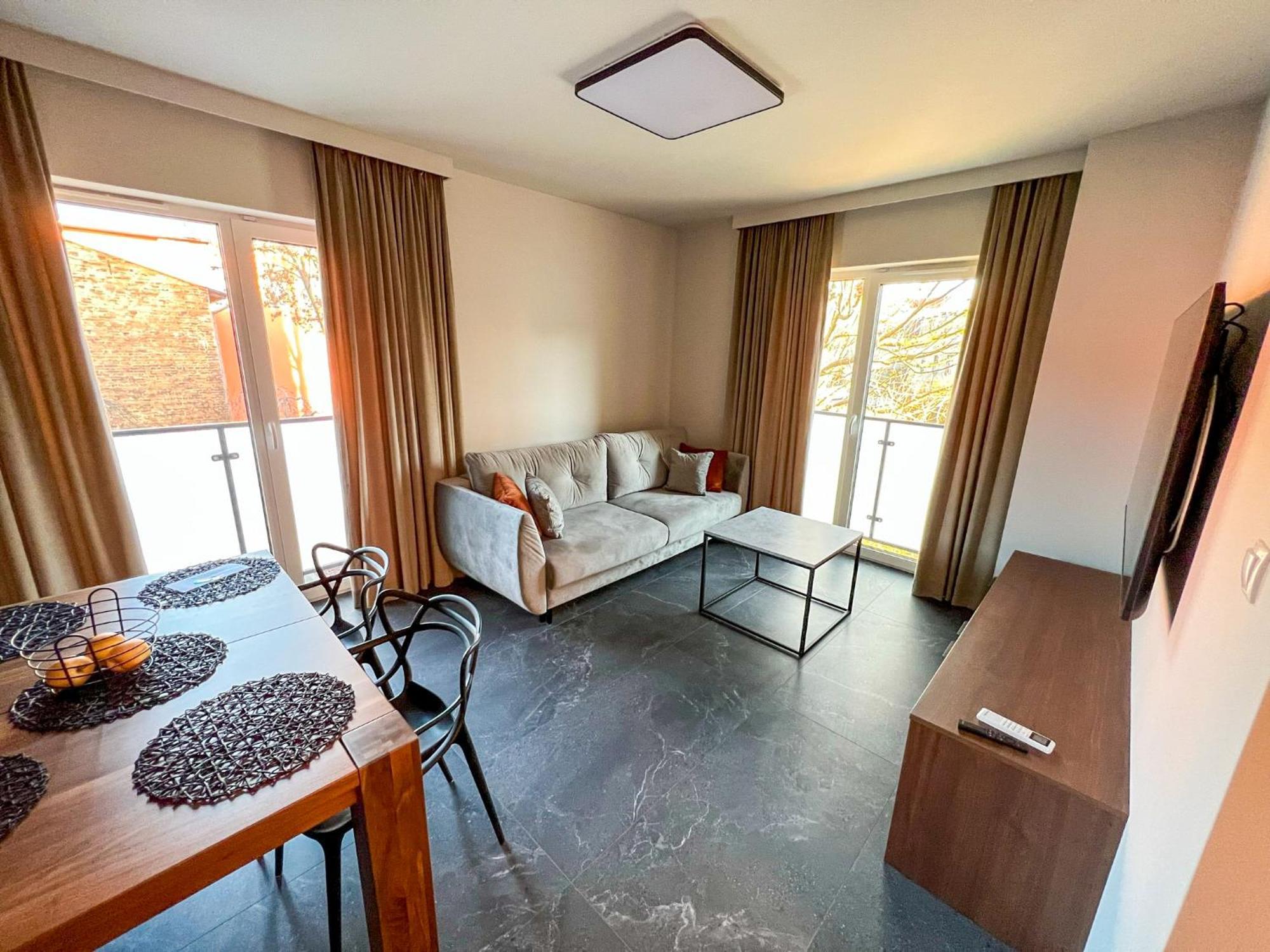 Apartamenty Centrum Park Twardowskiego 4 Zielona Góra Buitenkant foto